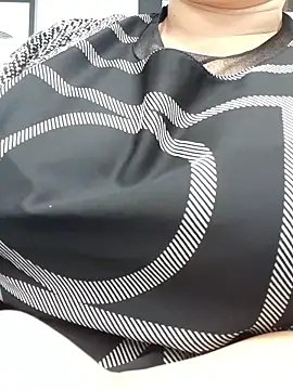 Snapshot of Yummyamasha chatting on June 9, 2026, 3:07 am Yummyamasha online show from June 9, 2026, 3:07 am
