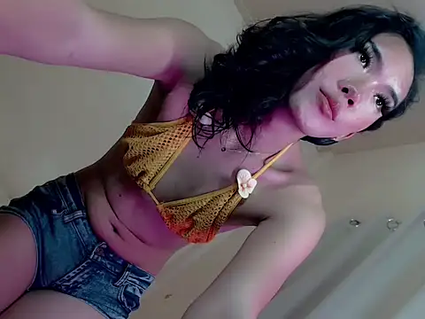 girlyteengrl online show from July 11, 2026, 5:08 am