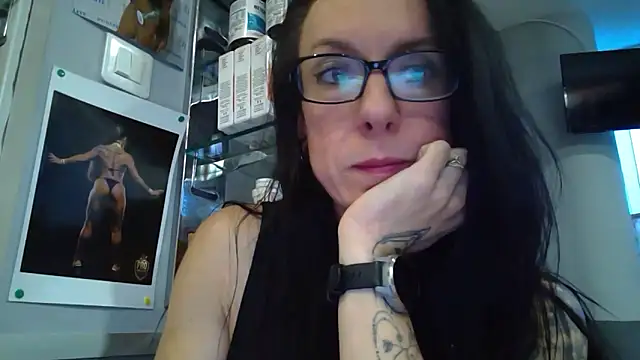 FITGIRL-MAEVA online show from February 11, 2026, 5:02 pm