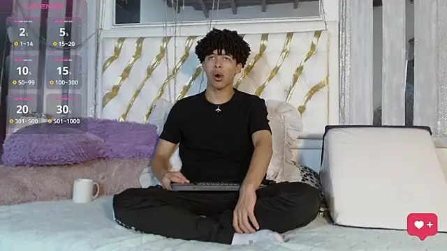 Snapshot of ian_smith_ chatting on April 2, 2026, 12:01 pm ian smith online show from April 2, 2026, 12:01 pm