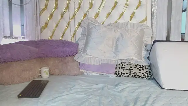 Snapshot of ian_smith_ chatting on April 16, 2026, 11:44 am ian smith online show from April 16, 2026, 11:44 am