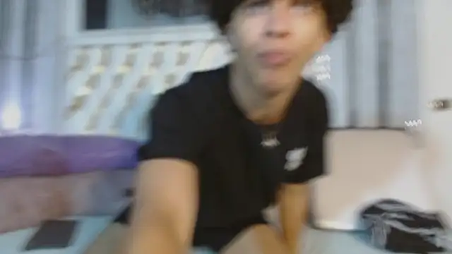 Snapshot of ian_smith_ chatting on April 13, 2026, 11:36 am ian smith online show from April 13, 2026, 11:36 am