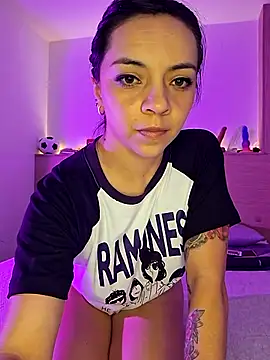 Ana-Spencer online show from June 2, 2026, 5:35 pm