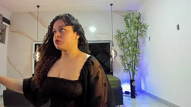 IrinaVoshh  online show from March 24, 2026, 7:03 pm