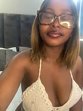 Snapshot of SexyLaylahx chatting on February 3, 2026, 12:54 pm SexyLaylahx online show from February 3, 2026, 12:54 pm