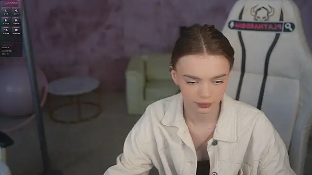 Zlata Sky online show from May 18, 2026, 6:56 pm