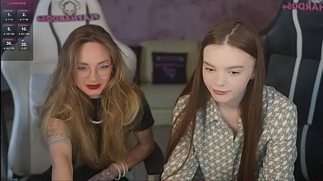 Snapshot of Zlata_Sky chatting on February 14, 2026, 3:45 pm Zlata Sky online show from February 14, 2026, 3:45 pm