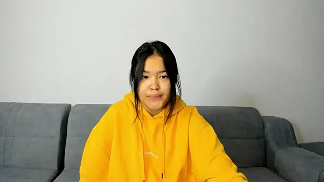 Snapshot of luna_yum chatting on February 17, 2026, 7:11 pm luna yum online show from February 17, 2026, 7:11 pm