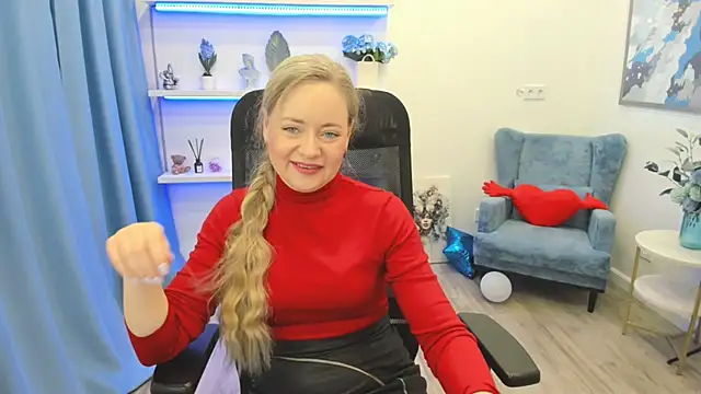 CharlotteKerti online show from April 27, 2026, 7:12 pm