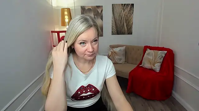 CharlotteKerti online show from February 10, 2026, 11:53 am