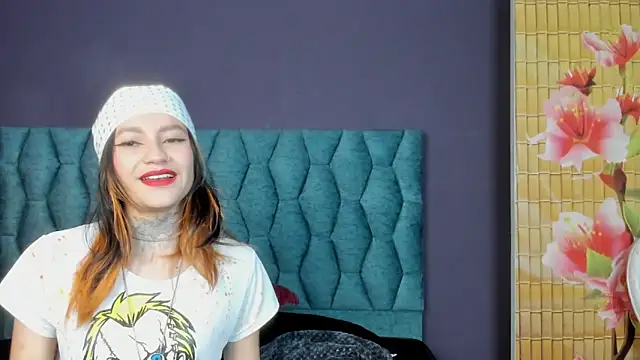 Lia tomson online show from April 9, 2026, 7:31 pm