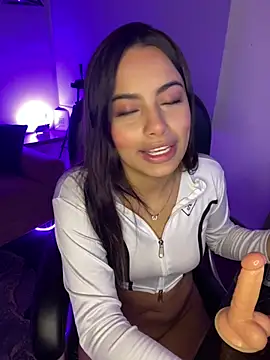 Snapshot of Dulce_pink18 chatting on February 12, 2026, 4:29 pm Dulce pink18 online show from February 12, 2026, 4:29 pm