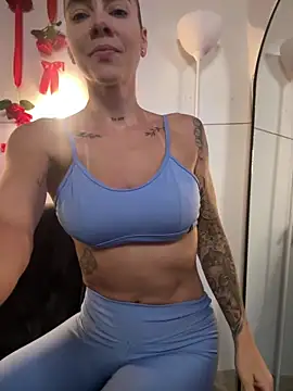 Snapshot of gaby_cartter chatting on February 28, 2026, 8:41 pm gaby cartter online show from February 28, 2026, 8:41 pm