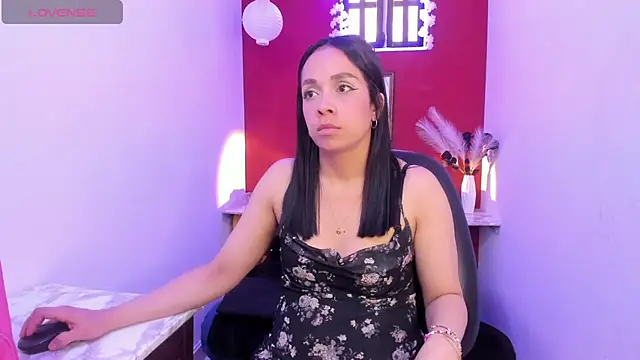 Snapshot of paula_lopez__ chatting on February 10, 2026, 7:46 pm paula lopez online show from February 10, 2026, 7:46 pm