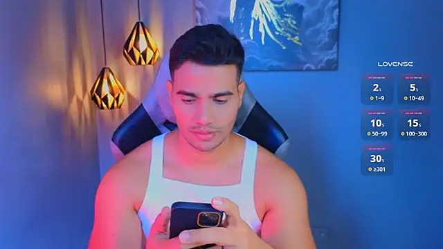 Snapshot of AndresRodriguez1 chatting on March 7, 2026, 12:43 pm AndresRodriguez1 online show from March 7, 2026, 12:43 pm