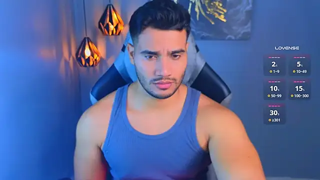 Snapshot of AndresRodriguez1 chatting on February 4, 2026, 9:32 pm AndresRodriguez1 online show from February 4, 2026, 9:32 pm