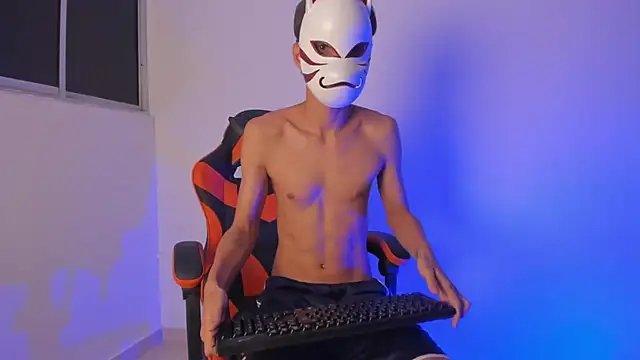 Snapshot of Senpai_Lover_ chatting on February 6, 2026, 11:12 pm Senpai Lover online show from February 6, 2026, 11:12 pm