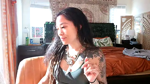 Snapshot of 222goddess444you chatting on February 13, 2026, 9:15 pm 222goddess444you online show from February 13, 2026, 9:15 pm