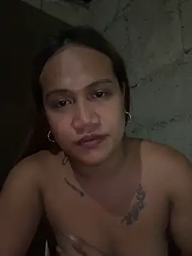 Snapshot of Queen-barbie chatting on February 11, 2026, 3:23 pm Queen-barbie online show from February 11, 2026, 3:23 pm