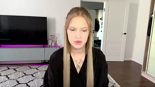 Snapshot of DannSago chatting on February 10, 2026, 10:58 am DannSago online show from February 10, 2026, 10:58 am