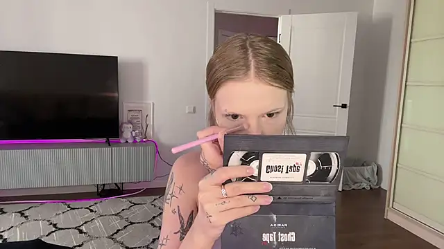 Snapshot of DannSago chatting on February 19, 2026, 9:39 am DannSago online show from February 19, 2026, 9:39 am