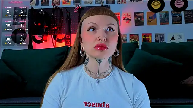 Snapshot of SugarSoot chatting on April 23, 2026, 5:47 am SugarSoot online show from April 23, 2026, 5:47 am
