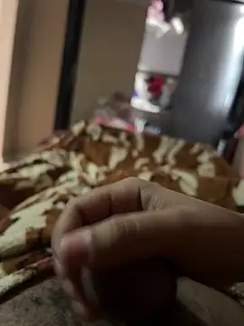 Snapshot of Usuary2264 chatting on February 5, 2026, 11:50 am Usuary2264 online show from February 5, 2026, 11:50 am