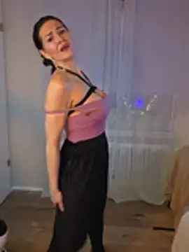 Snapshot of Bella_Velour chatting on March 2, 2026, 7:15 am Bella Velour online show from March 2, 2026, 7:15 am