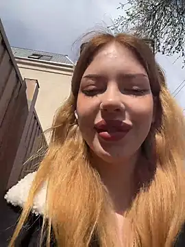 Jean Graay online show from April 10, 2026, 11:06 am