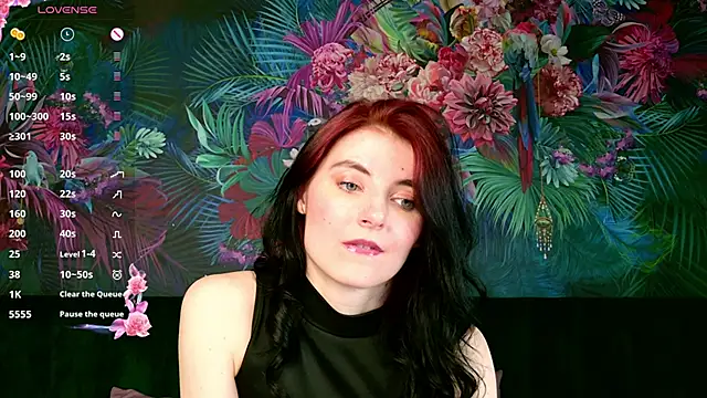 NicoleLuxe online show from May 19, 2026, 7:21 pm
