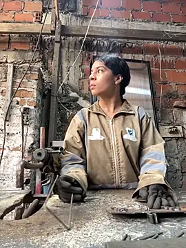 Snapshot of NaniBlossomX chatting on February 11, 2026, 3:34 pm NaniBlossomX online show from February 11, 2026, 3:34 pm