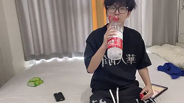 zijunzbzs online show from July 25, 2026, 5:37 am