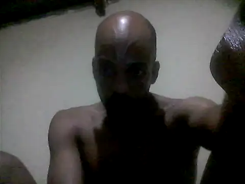 Snapshot of LanguidRunabout chatting on May 12, 2026, 6:36 pm LanguidRunabout online show from May 12, 2026, 6:36 pm