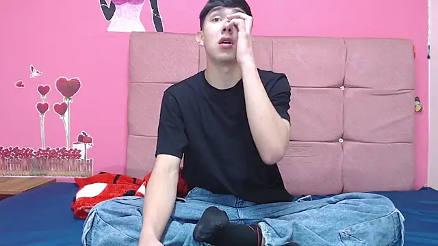 Snapshot of massimoferrera303av chatting on February 17, 2026, 5:21 pm massimoferrera303av online show from February 17, 2026, 5:21 pm