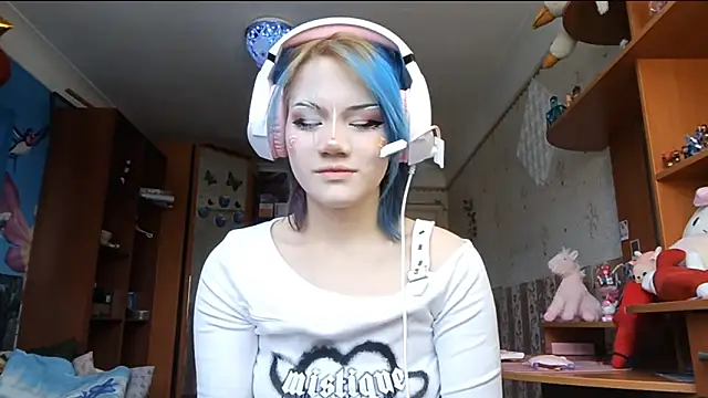 Snapshot of KathernSaulters chatting on February 2, 2026, 6:56 am KathernSaulters online show from February 2, 2026, 6:56 am