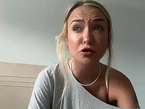 kelseyblu online show from April 2, 2026, 10:27 pm