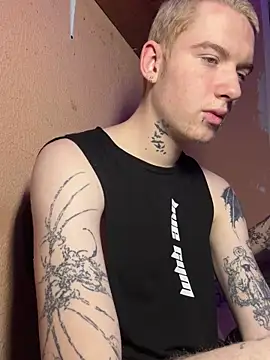 Snapshot of OskarMil chatting on February 26, 2026, 12:54 am OskarMil online show from February 26, 2026, 12:54 am