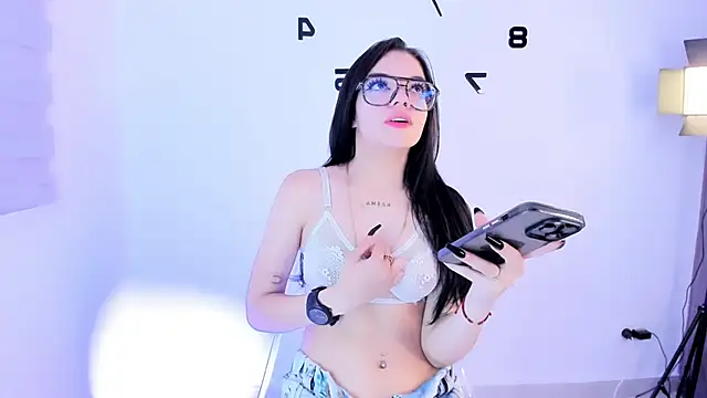 Snapshot of melisa_meow_ chatting on February 13, 2026, 12:49 pm melisa meow online show from February 13, 2026, 12:49 pm