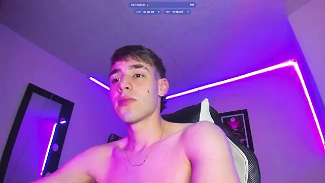 PapiNoha69 online show from March 16, 2026, 3:36 am