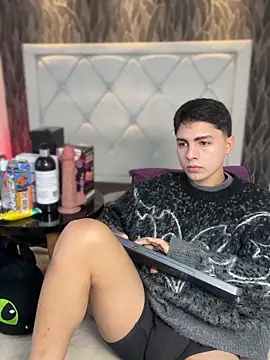 Samu Hott online show from February 25, 2026, 8:19 pm