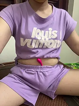 Yinini online show from April 26, 2026, 1:52 pm