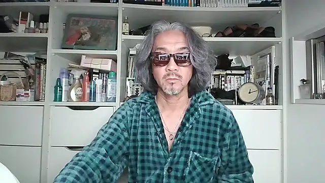 Snapshot of MtaS1 chatting on March 15, 2026, 2:57 pm MtaS1 online show from March 15, 2026, 2:57 pm