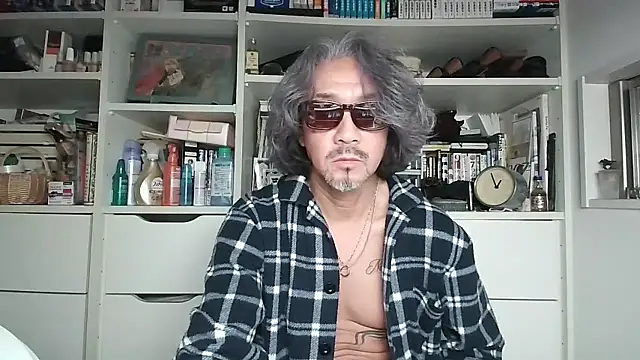 Snapshot of MtaS1 chatting on April 3, 2026, 3:51 pm MtaS1 online show from April 3, 2026, 3:51 pm