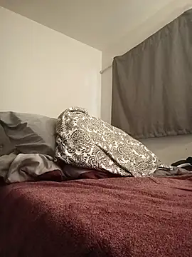 Datjcjcguy online show from April 24, 2026, 12:23 am