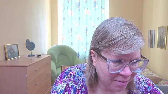 Emma Eclipsee online show from February 10, 2026, 7:29 am