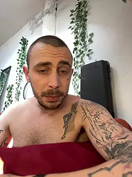 Piratee666 online show from April 10, 2026, 12:01 pm