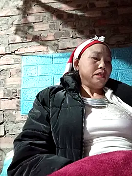 Snapshot of lena-cute chatting on February 19, 2026, 6:49 pm lena-cute online show from February 19, 2026, 6:49 pm