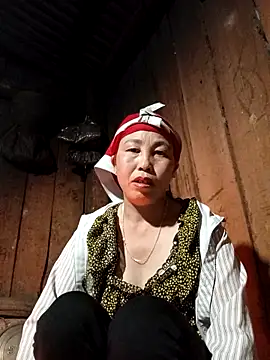 Snapshot of lena-cute chatting on February 3, 2026, 11:10 pm lena-cute online show from February 3, 2026, 11:10 pm