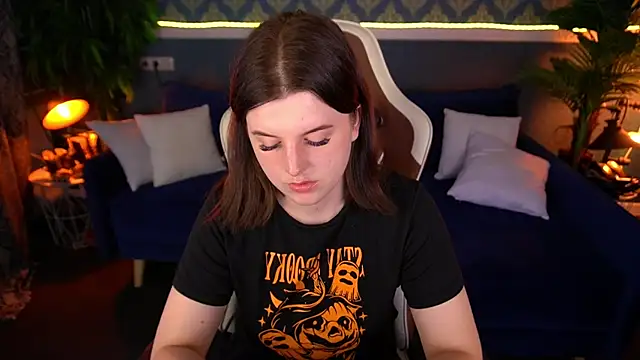 KristiFoxy online show from July 21, 2026, 12:28 pm