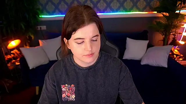 KristiFoxy online show from June 27, 2026, 6:08 am